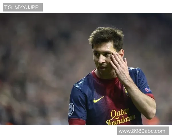 足球明星4K高清画质尽享球场魅力与精彩瞬间的完美呈现